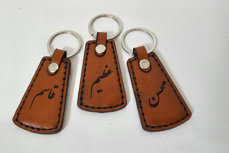 جاسوییچی های اسامی چرم دستدوز