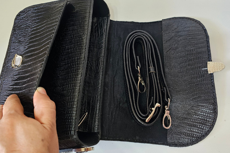 کیف زنانه چرم گاوی و دستدوز